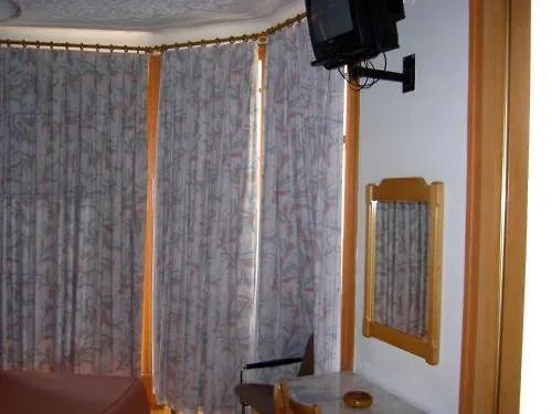 Hotel Residencial Roxi Lissabon 2*,  Portugal